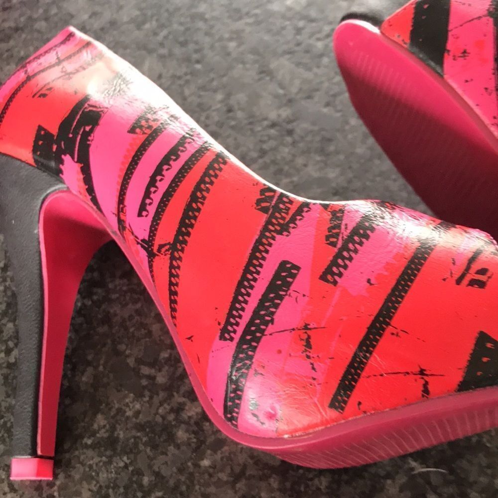 Abbey Dawn Zip It Platforms in Hot Pink with red and black accents BNIB - Picture 10 of 11